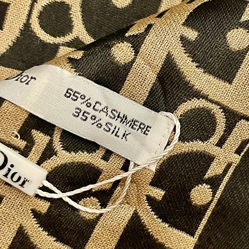 Designer D-Monogram Scarf with Stripes - Picture 7 of 7